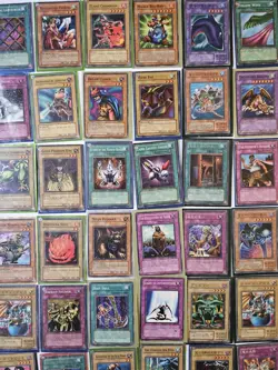 Yu-gi-oh Dungeon Dice Monsters Starter Set, Magazine, & 200+ Card Lot - Image 4