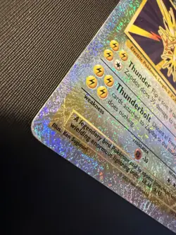 Pokemon TCG Zapdos 2002 Legendary Collection Reverse Holo Holo Card 19/110 HP - Image 3