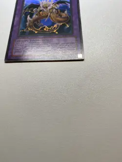 Yu-Gi-Oh! KING DRAGUN Super Rare 1st Edition FET-EN036 HP - Image 2