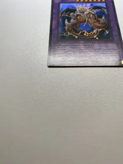 Yu-Gi-Oh! KING DRAGUN Super Rare 1st Edition FET-EN036 HP - Image 3