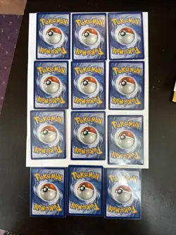 LOT OF 12 MIXED POKEMON CARDS - LIGHTLY PLAYED AND IN EXCELLENT CONDITION - Image 4