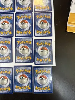 LOT OF 12 MIXED POKEMON CARDS - LIGHTLY PLAYED AND IN EXCELLENT CONDITION - Image 5