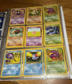 Pokemon Collection Binder Vintage 1990s lot 240 Cards Near MINT+ condition - Image 4