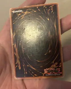 Yugioh Blue Eyes White Dragon SDK-001 Full Holo Bleed Misprint - Image 4