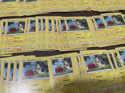 Pokemon TCG Morpeko SWSH031 Cosmos Holo Rare - Lot 100x - Image 3