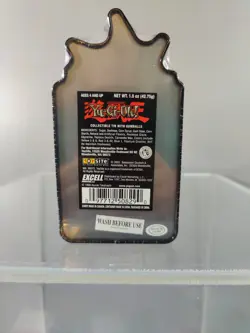 NEW SEALED 2005 YU-GI-OH! RED COLLECTIBLE CARD CARRYING TIN WITH GUMBALLS - Image 2