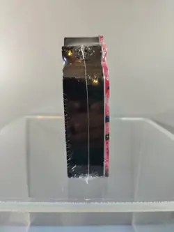 NEW SEALED 2005 YU-GI-OH! RED COLLECTIBLE CARD CARRYING TIN WITH GUMBALLS - Image 4