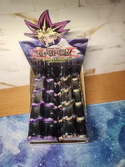 Yu-Gi-Oh! 10 Collectible Tin Card Carrying Case W/Gumball Toy Site 2005 DISPLAY - Image 5