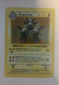 Pokemon TCG Magneton Base Set Holo Shadowless Rare Card 9/102 - Image 1