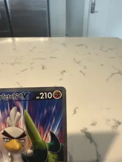 Galarian Sirfetch'd V 174/185 - Full Art Vivid Voltage Pokemon Card NM - Image 3