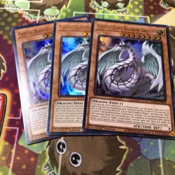 YUGIOH CRYSTAL BEAST RAINBOW DRAGON SDCB-EN044 1ST ULTRA X3 - Image 1