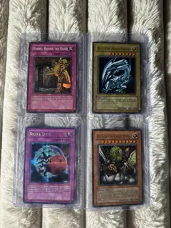 Vintage 4 card yu-gi-oh lot Varying Condition. - Image 1