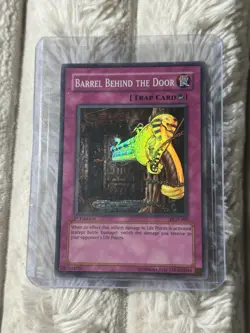 Vintage 4 card yu-gi-oh lot Varying Condition. - Image 5