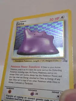 Ditto Fossil Unlimited Holo Mp-Hp Pokemon Card - Image 2