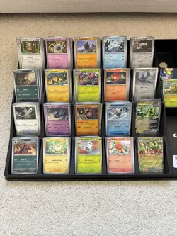 Bulk Lot of 1000+ Pokemon Cards + 100 Reverse/Holo + 5 EX No Trainers/Energy - Image 1