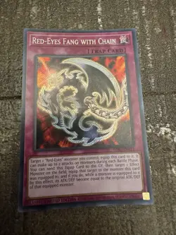 Red-Eyes Fang with Chain LDS1-EN021 Legendary Duelists: Season 1 Limited Edition - Image 1