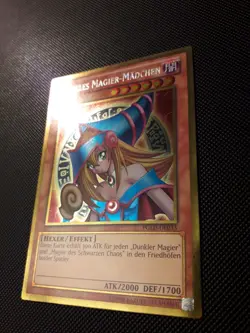 Yu-Gi-Oh! Dunkles Magier-Madchen, PGLD-DE033, UR, 2. Auflage, Deutsch, NM-EX - Image 2