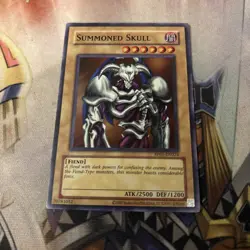 Summoned Skull RP01-EN024 Retro Pack (2020 Date Reprint) Unlimited - Image 1