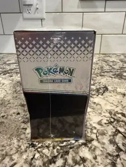 Pokemon Prismatic Evolutions Elite Trainer Box ETB SV8.5 BRAND NEW SEALED CLEAN! - Image 4