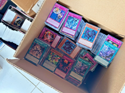Lot Yu-Gi-Oh! TCG 2.500 Bulk Cards Common Supreme Darkness English SUDA Random - Image 1