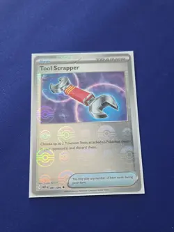 Pokemon - Tool Scrapper Poke Ball Reverse Holo 085/086 White Flare - Image 1