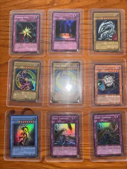 Yu-Gi-Oh! Card Lot - 900+ Cards - Authentic- Early 2000s (Bonus Sealed Included) - Image 3