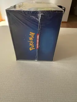 POKEMON GO PREMIER DECK HOLDER BOX DRAGONITE V STAR COLLECTION SEALED BRAND NEW - Image 4