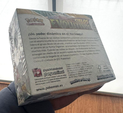 Spanish Card Pokemon TCG Evolving Skies Booster Box New Original Sealed Gamer - Image 3
