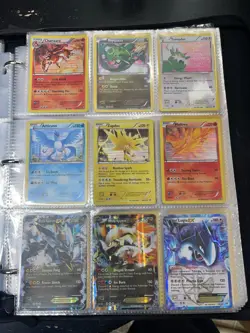 Pokemon lot of vintage and modern 300+ cards. Holos, Vmax,V, Gold, Alt art ETC. - Image 3