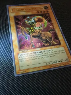 Yu-Gi-Oh Chiron Der Magier (V.2) FET-DE021 Ultimate Rare 1. Auflage - Image 2