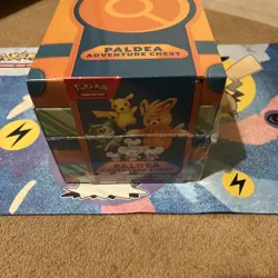 Pokemon TCG: Paldea Adventure Chest (7 Foil Promo Cards & 6 Booster Packs - Image 2