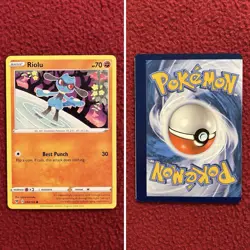 Pokemon Miscut Error Inverted Back Riolu Vivid Voltage 090/185 NM/MT - Image 1