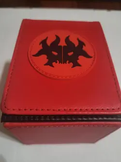 MTG ULTRA PRO GUILDS OF RAVNICA ALCOVE BOX, SLEEVES AND CARDS FREE SHIPPING - Image 3