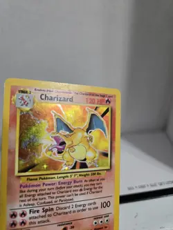 Pokemon TCG Charizard Base Set Holo Unlimited Rare Card 4/102 1995 - Image 2