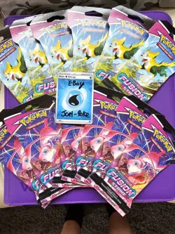 1X Fusion Strike Sleeved Booster Pack Random Artwork Pokemon TCG new & sealed - Image 1