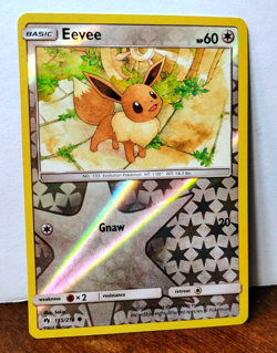 POKEMON EEVEE 155/214 REVERSE HOLO LOST THUNDER LP-NM - Image 1