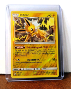 POKEMON JOLTEON 23/68 REVERSE HOLO RARE HIDDEN FATES NM NEAR MINT - Image 3