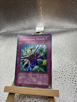 Carte Yu Gi Oh DIMENSIONAL PRISON WC08 En003 Super Rare - Image 3