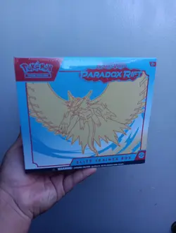 NEW SEALED Pokemon Cards Scarlet & Violet Paradox Rift Elite Trainer Box ETB - Image 1