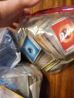 Pokemon TCG Bulk LOT! 900+ Cards! Many Rares And Some V's Included! S&V! - Image 4