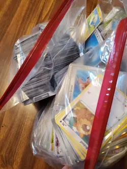 Pokemon TCG Bulk LOT! 900+ Cards! Many Rares And Some V's Included! S&V! - Image 5