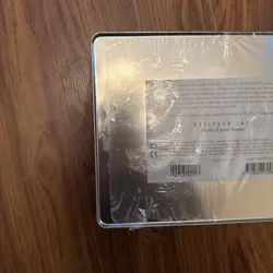 Star Trek The Next Generation Trading Card Game Limited Edition Tin - Image 3