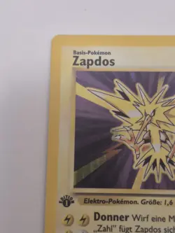 Zapdos 1999 Halo 1st Edition Base Set Pokemon Card 16/102 - Image 2