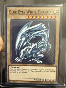 Blue-Eyes White Dragon (Version 2) LDK2-ENK01 - Image 1