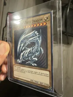 Blue-Eyes White Dragon (Version 2) LDK2-ENK01 - Image 2