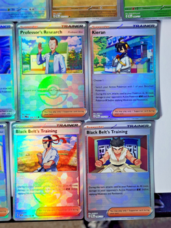 Pokemon TCG Prismatic Evolutions Pokeball 22 Card Lot - Umbreon Flareon Jolteon - Image 5