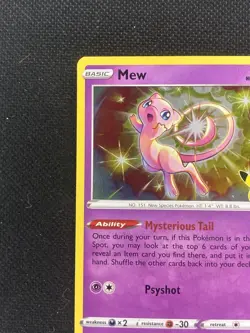 Pokemon TCG Mew 011/025 Celebrations Holo NM - Image 3