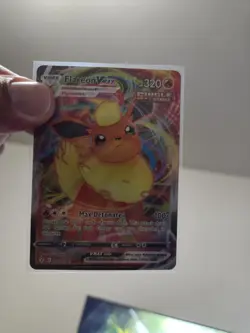 Pokemon TCG Flareon VMAX 018/203SWSH07: Evolving Skies Holo Card Mint Condition - Image 3