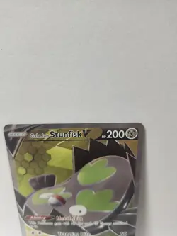 Galarian Stunfisk V (Full Art) - 184/189 - Darkness Ablaze - Pokemon TCG - HOLO - Image 2