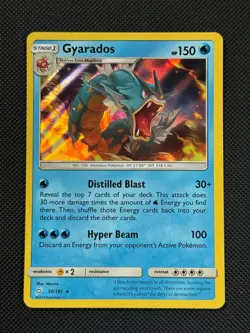 Gyarados 30/181 HOLO Pokemon Card Sun & Moon Team Up Rare - Image 1